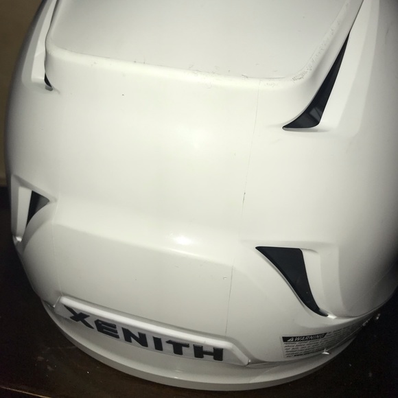 *Xenith shadow, size medium, varsity helmet - Picture 6 of 7
